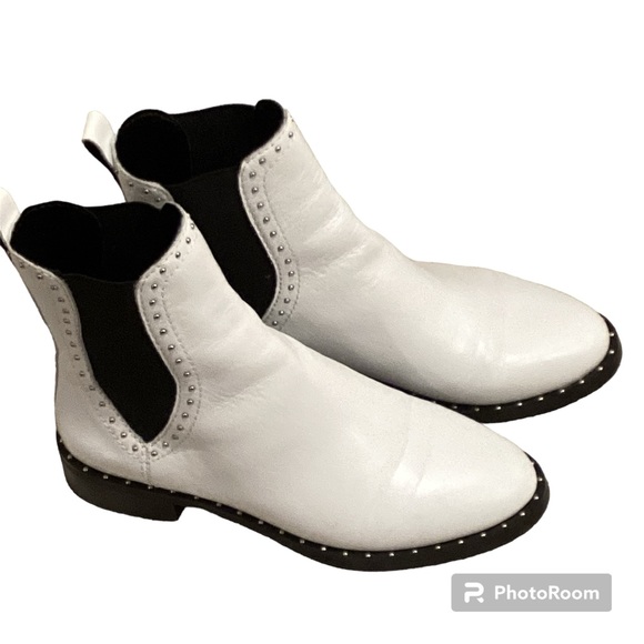 Rebecca Minkoff Chelsea Sabeen White Ankle Leather Studded Boots, Size 6 1/2 - Picture 3 of 15